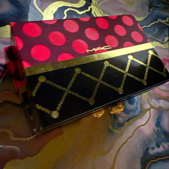 MAC Nutcracker Sweet Bronze Pigments and Glitter - Picture 2 of 9